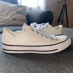 Converse Low Top White with Black Trim